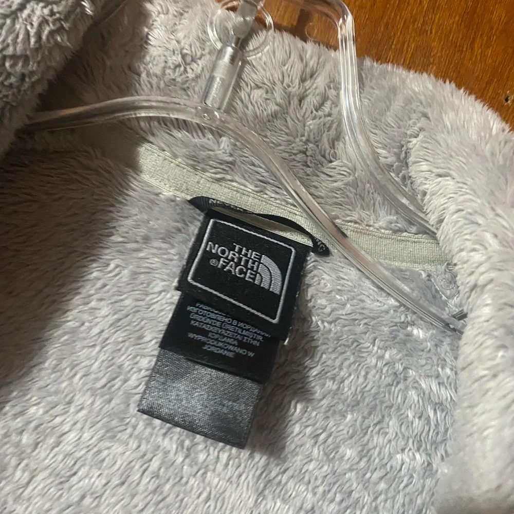 The North Face Gray Fleece Jacket with Pink Logo - Picture 3 of 7